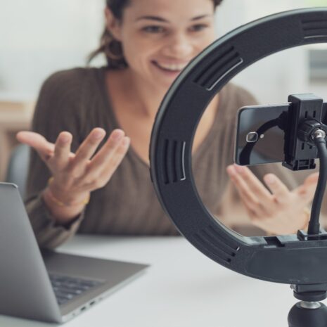 De creator economy groeit: wat betekent dit voor merken, makers en media?